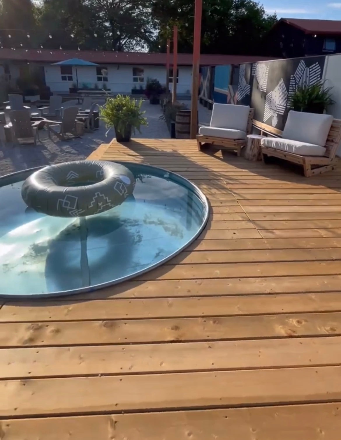 8FT ROUND DECK DESIGN D.I.Y